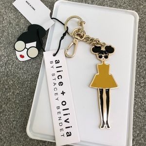 Alice + Olivia - Keychain